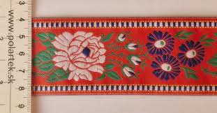 Krojov� stuha ��rka 4,5 cm �erven� vy��van� (�akarov�)